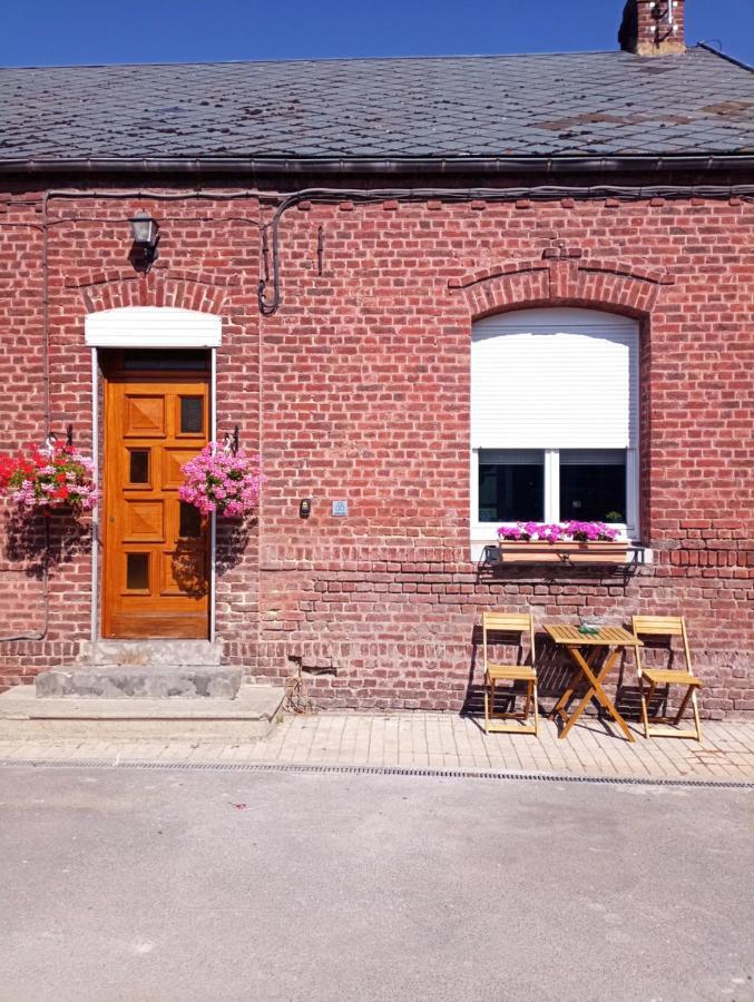Gite A La Ferme Chez Magali Escaudoeuvres Exterior photo